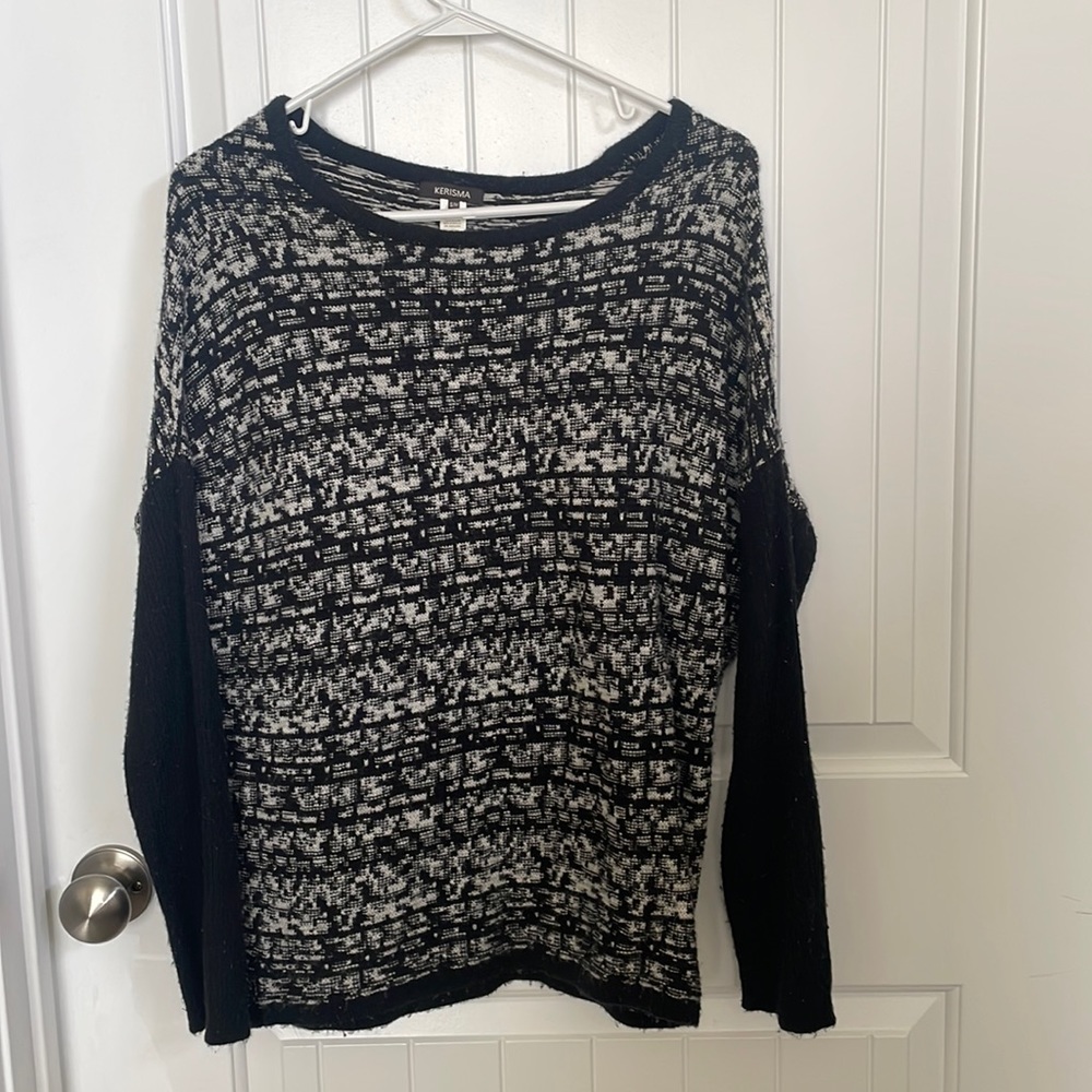 S/M oversized Kerisma sweater. Good condition.